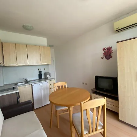 Apartman Rutland C8 Two Bedroom Ravda