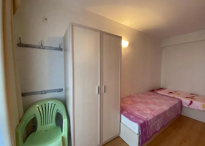 Rutland C8 Two Bedroom Апартамент