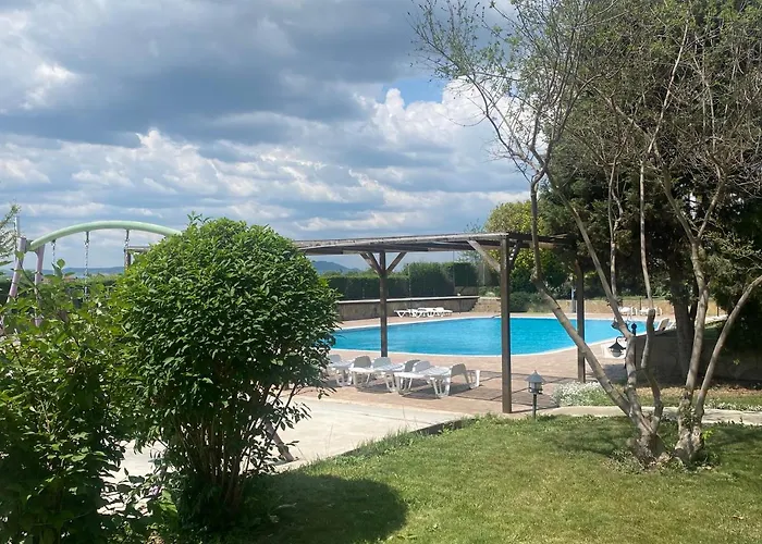 Rutland C8 Two Bedroom * Равда