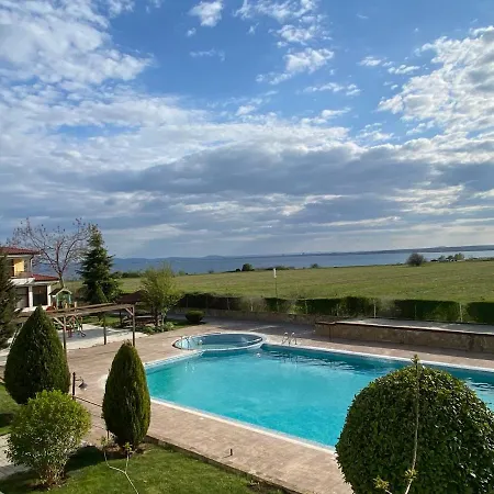 Διαμέρισμα Rutland C8 Two Bedroom *