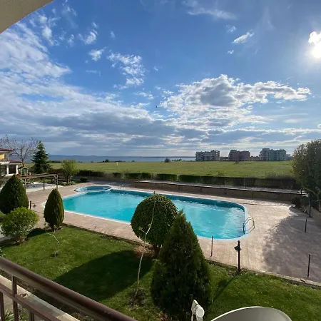 Rutland C8 Two Bedroom Ράβντα